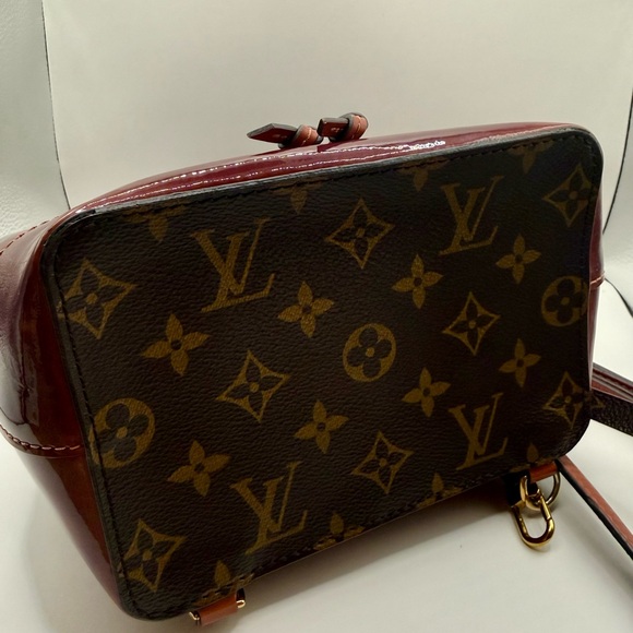 Louis Vuitton Backpack - Picture 10 of 12